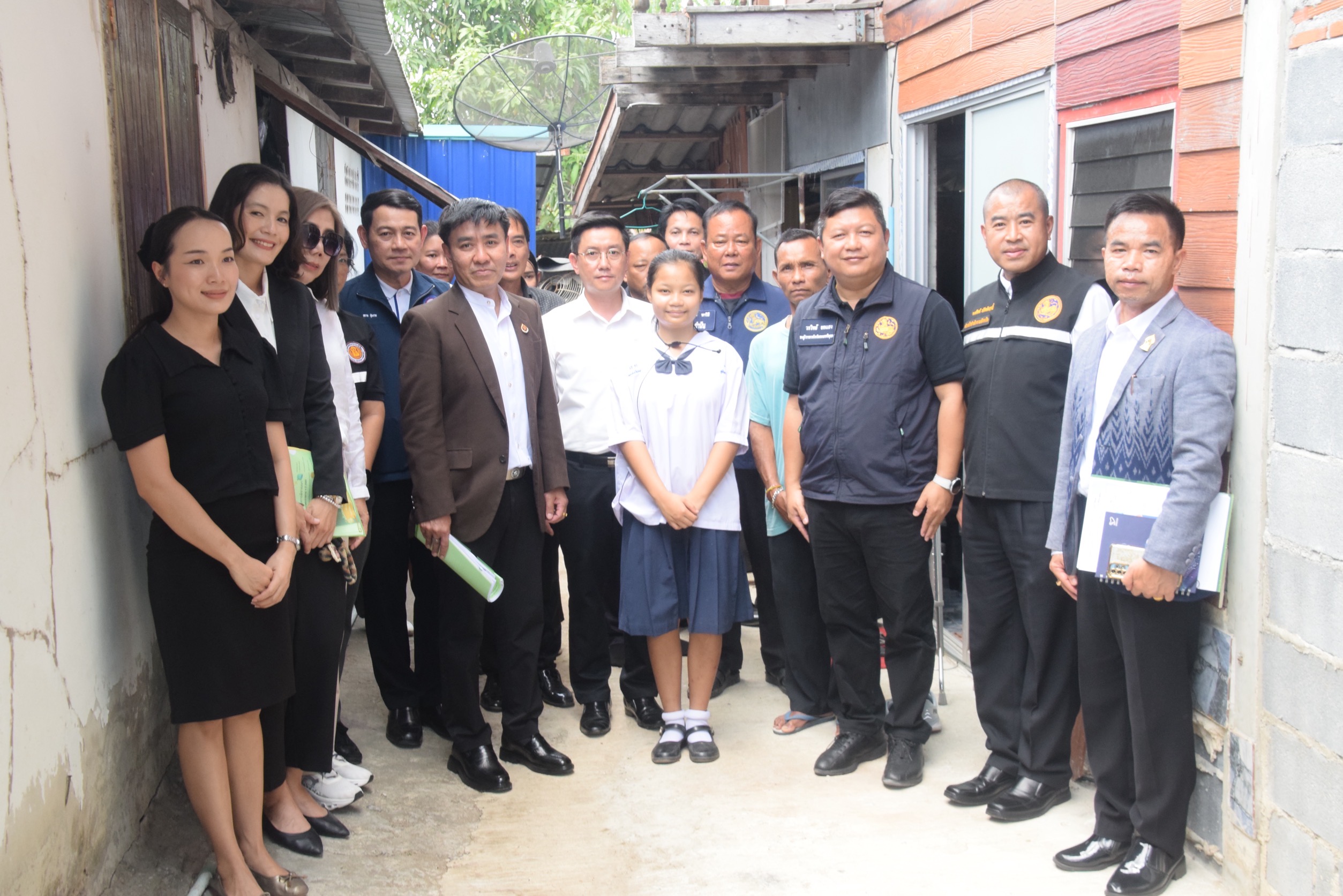 จังหวัดพระนครศรีอยุธยา ขับเคลื่อนโครงการทุนการศึกษาพระราชทาน (ม.ท.ศ.) ลงพื้นที่สอบทานข้อมูลนักเรียนผู้รับทุน สนองพระราชดำริพระบาทสมเด็จพระเจ้าอยู่หัว ในการสร้างพื้นฐานชีวิตที่มั่นคงและโอกาสทางการศึกษาแก่เยาวชนไทยในพื้นที่จังหวัดพระนครศรีอยุธยา
