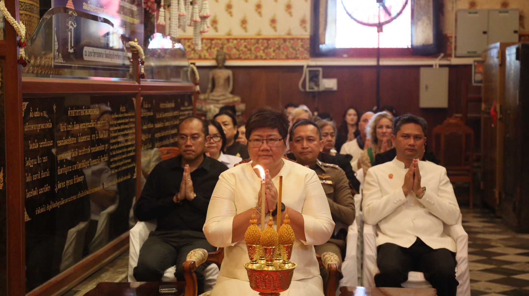 รองผู้ว่าฯ อยุธยา ร่วมพิธีบำเพ็ญกุศลอุทิศอดีตเจ้าอาวาสและผู้มีอุปการคุณต่อวัดในงานทำบุญสมโภชพระพุทธไตรรัตนนายก (หลวงพ่อโต) ครบ 702 ปี