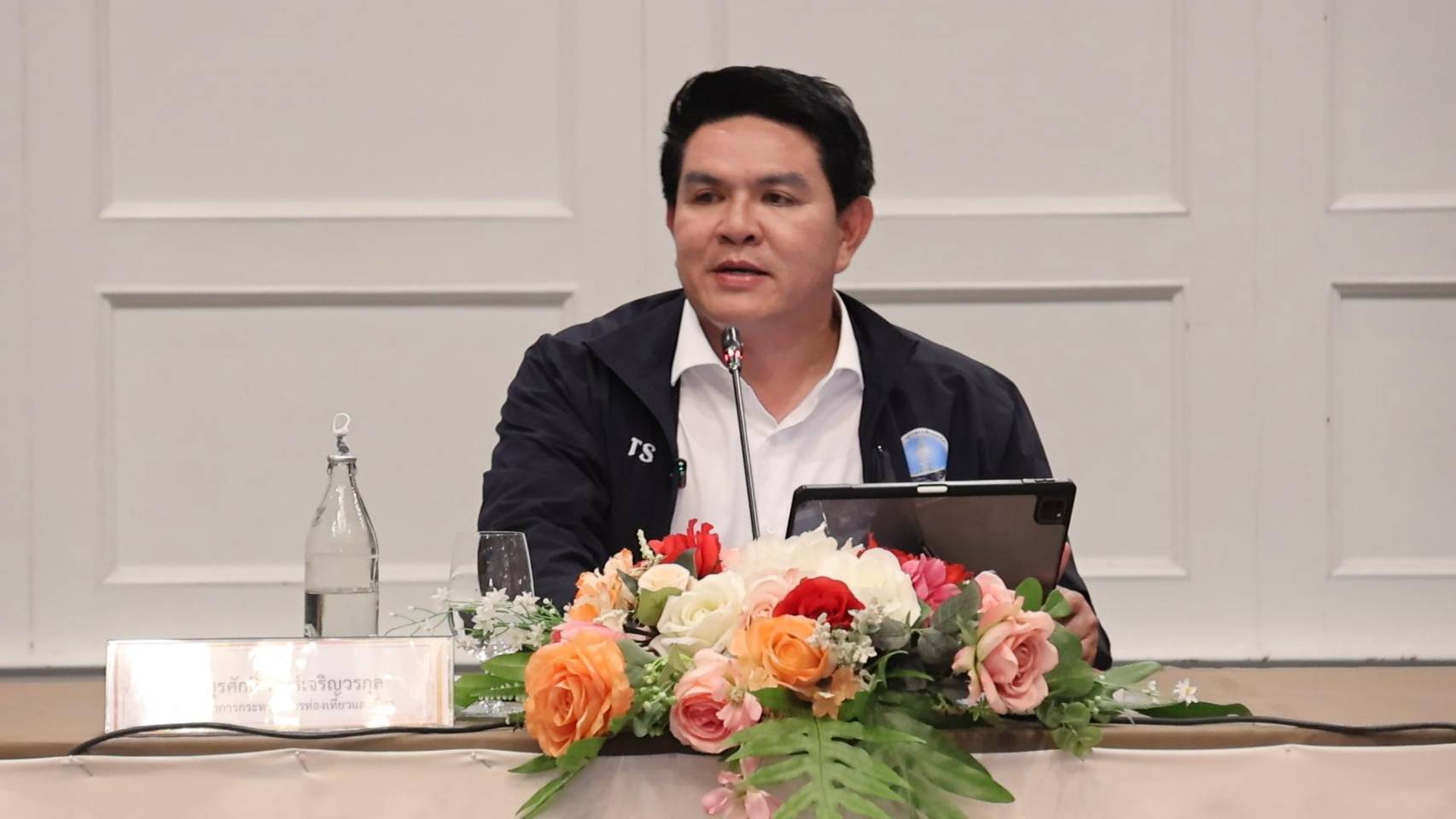 รมว.สุรศักดิ์ ร่วมหารือ ผู้ประกอบการด้านการท่องเที่ยวทั้งภาครัฐ &ndash; เอกชน ระดมสมอง ปลุกการท่องเที่ยวอยุธยา เน้นการท่องเที่ยวครบวงจร ดึงมวยไทยสร้างจุดขาย  จัดงานเทศกาลระดับโลก