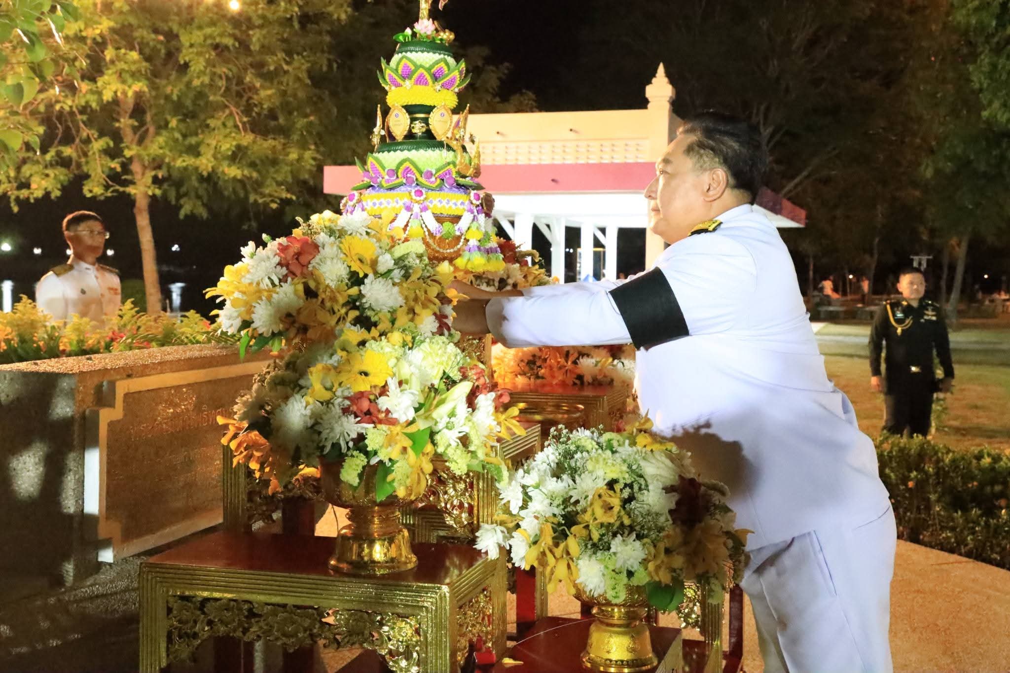 ผู้ว่าฯ อยุธยา เป็นประธานพิธีเชิญพุ่มดอกบัวประดิษฐ์ถวายสักการะพระศรีมหาโพธิทศมราชบพิตร เนื่องในวันวิสาขบูชา ประจำปี 2569
