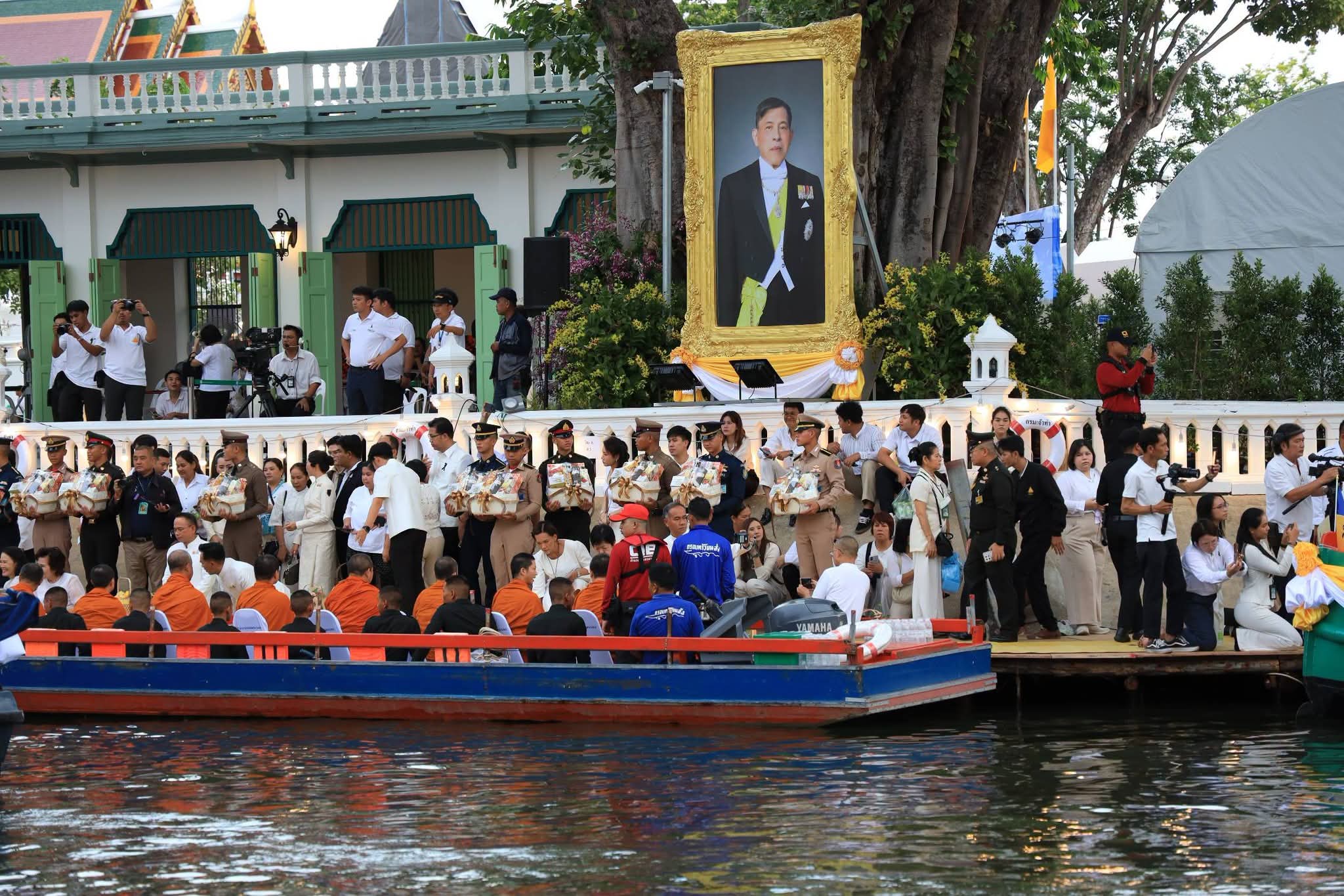 จังหวัดพระนครศรีอยุธยา ร่วมกิจกรรมเฉลิมพระเกียรติพระบาทสมเด็จพระเจ้าอยู่หัว ภายใต้โครงการพระราชดำริตามพระบรมราโชบาย &ldquo;สายน้ำแห่งชีวิต ใต้ร่มพระบารมี สืบสานวิถีรัตนโกสินทร์&rdquo;