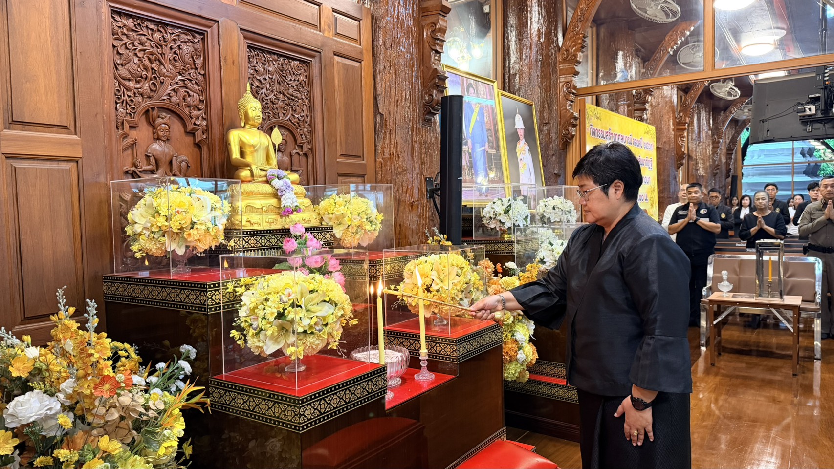 รองผู้ว่าฯ อยุธยา เป็นประธานพิธีสวดพระพุทธมนต์และเจริญจิตตภาวนา ถวายพระราชกุศลและถวายพระกุศลแด่พระบรมวงศานุวงศ์