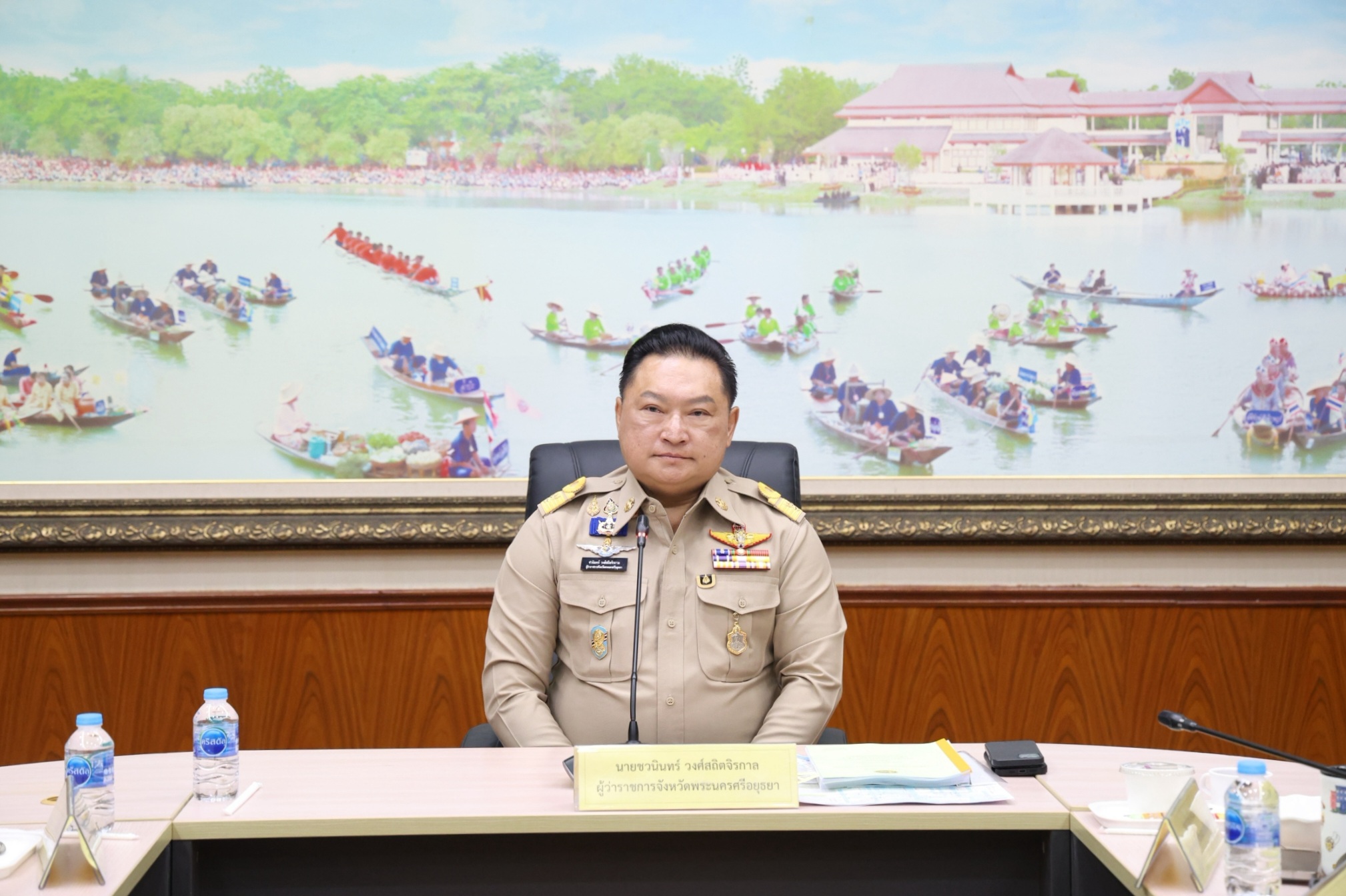 ผู้ว่าฯ อยุธยา ประชุมนายอำเภอและหัวหน้าส่วนราชการมหาดไทย มอบเกียรติบัตรบุคลากรกรมการปกครอง พร้อมติดตามภารกิจสำคัญ