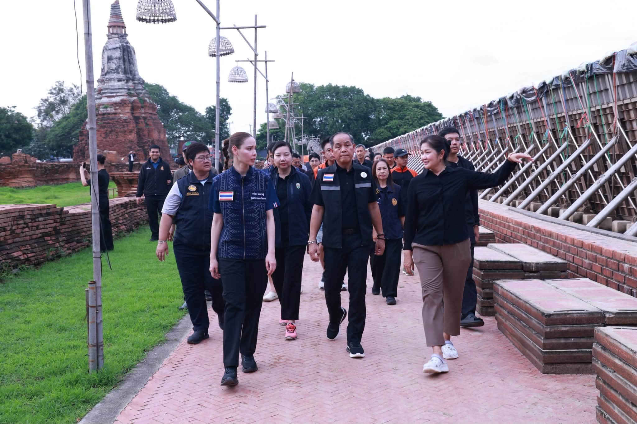 รมว.วัฒนธรรม ลงพื้นที่อยุธยา ติดตามสถานการณ์น้ำท่วม กำชับป้องกันโบราณสถาน