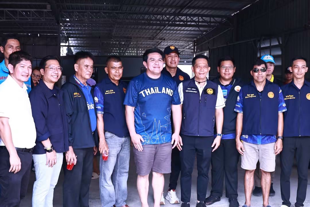 รมว.ท่องเที่ยวฯ พร้อมคณะ ลงพื้นที่อยุธยา เยี่ยมให้กำลังใจผู้ประสบอุทกภัย มอบถุงยังชีพบรรเทาความเดือดร้อน