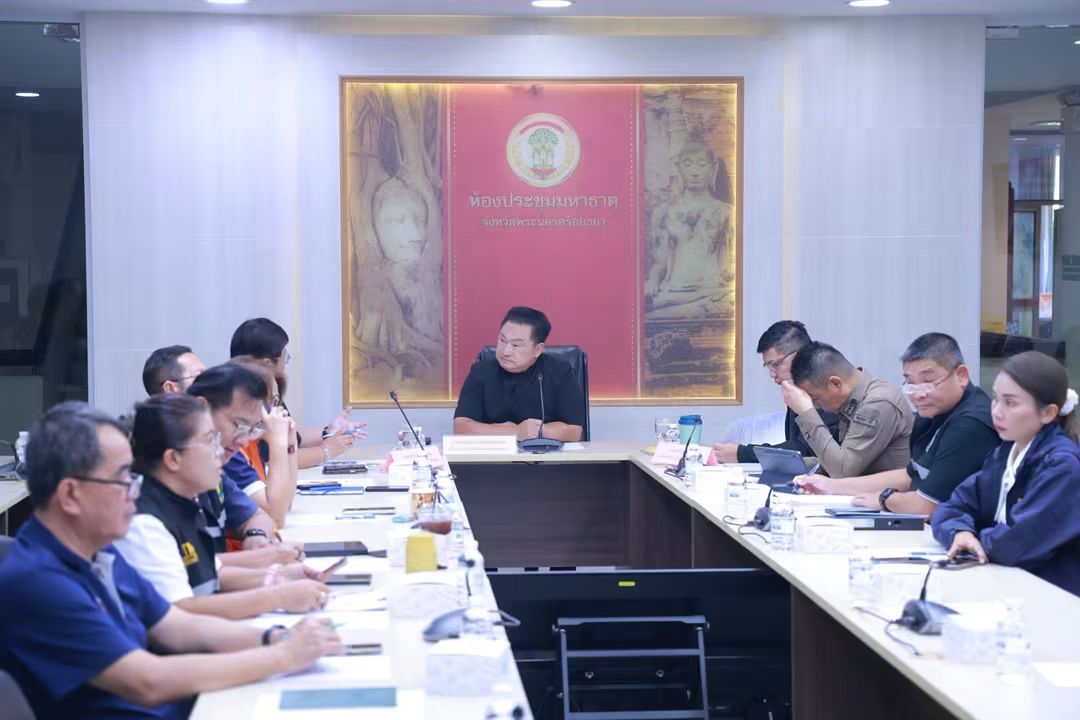ผู้ว่าฯ อยุธยา ร่วมประชุม บกปภ.ช. ติดตามสถานการณ์อุทกภัยและการช่วยเหลือประชาชน
